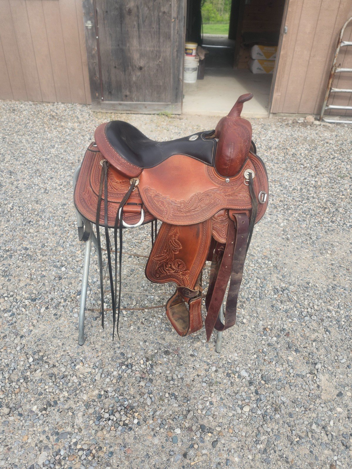 Circle Y trail saddle Julie Goodnight Flex2